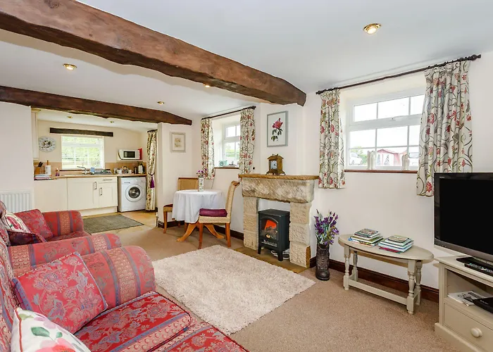 Dom wakacyjny Fir Tree Stables Summer Bridge